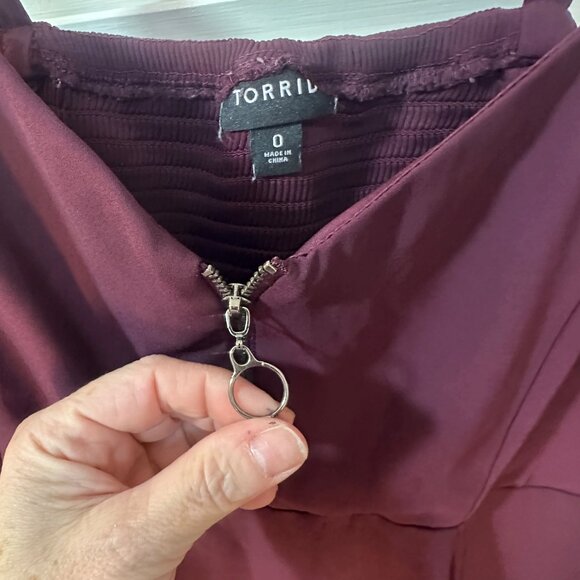 Torrid Georgette Babydoll Hanky-Hem Cami – Winetasting – Size 0 - Picture 7 of 13